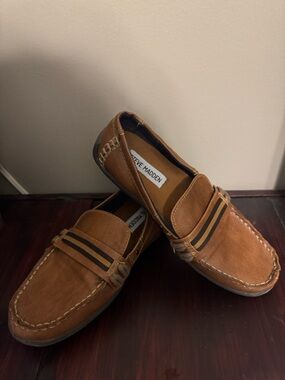 Steve Madden Tan Leather Kids Boys Slip-On Loafers with Striped Band